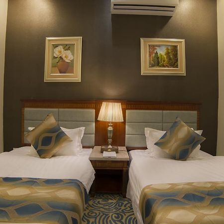 Kyan Al Yarmouk Suites Riade Exterior foto