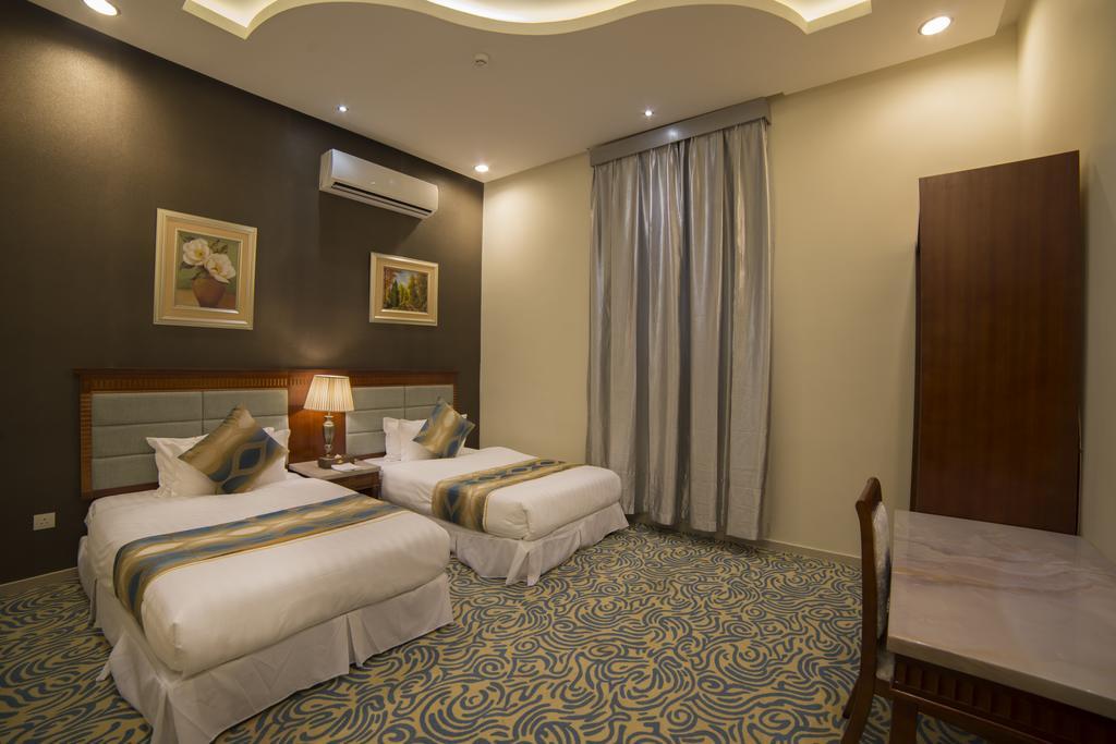 Kyan Al Yarmouk Suites Riade Exterior foto