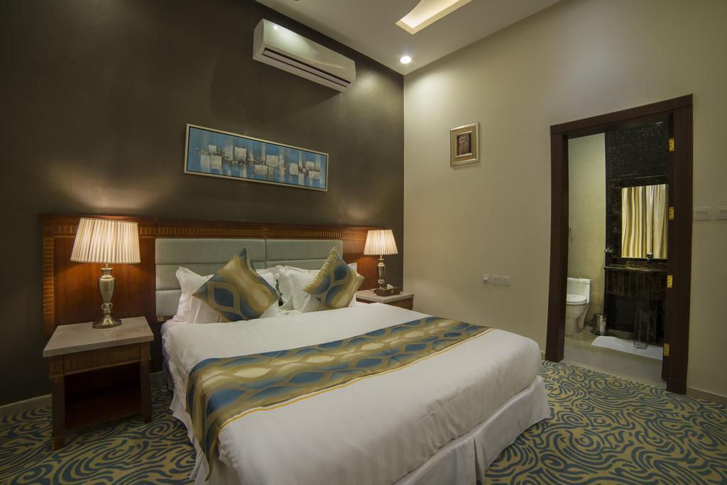 Kyan Al Yarmouk Suites Riade Exterior foto
