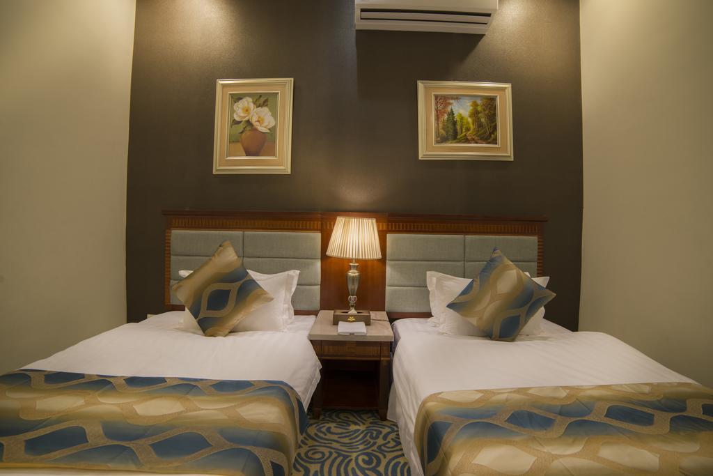 Kyan Al Yarmouk Suites Riade Exterior foto