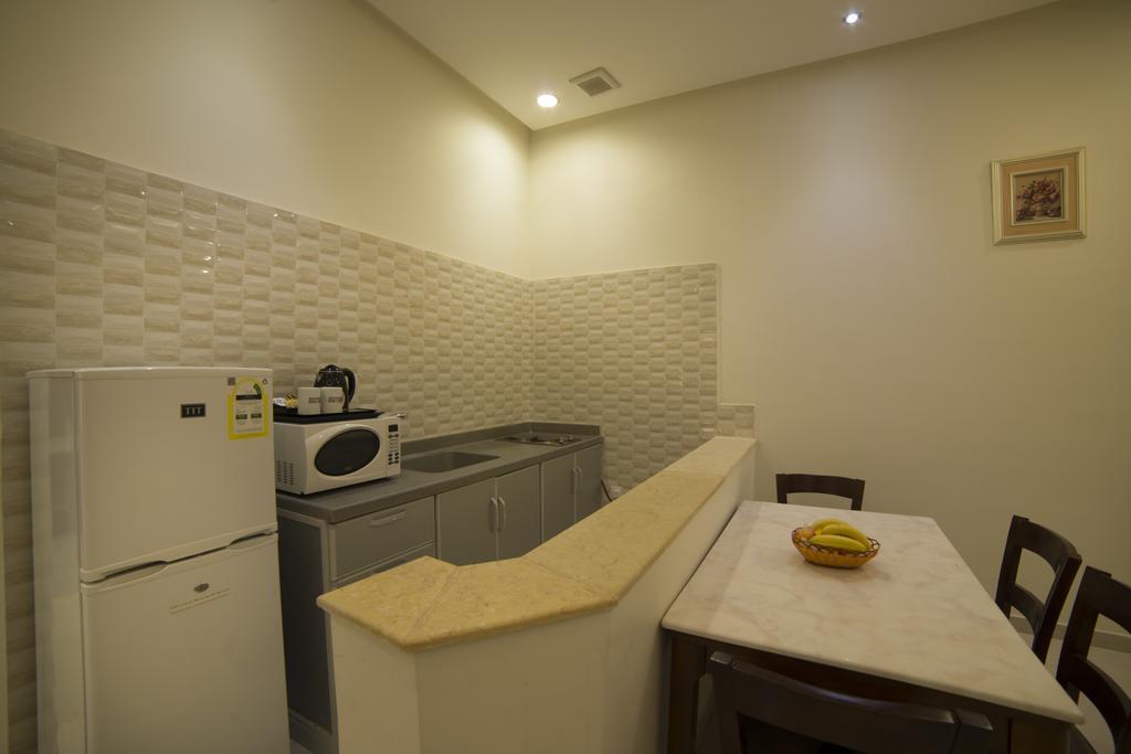 Kyan Al Yarmouk Suites Riade Exterior foto