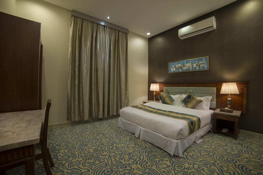 Kyan Al Yarmouk Suites Riade Exterior foto